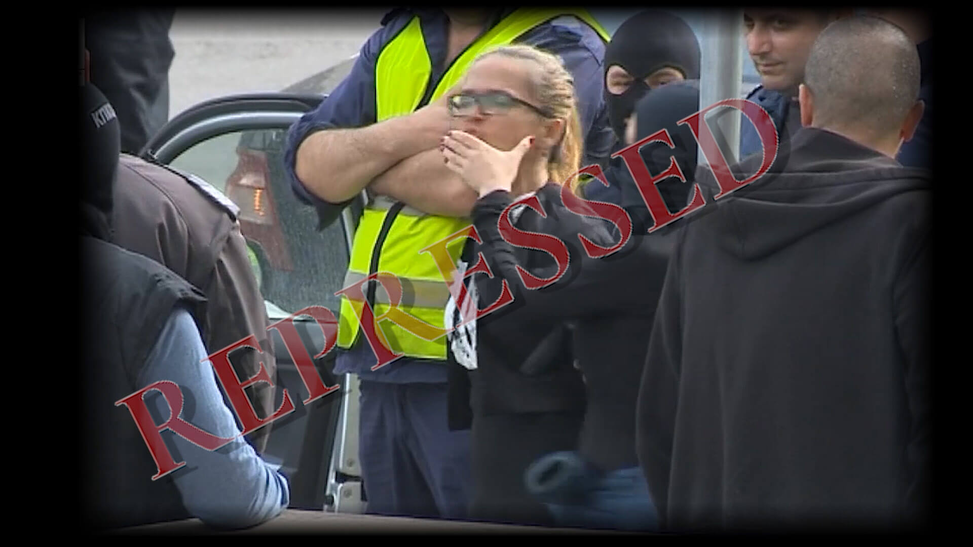 A frame from the movie Dessi and Biliana