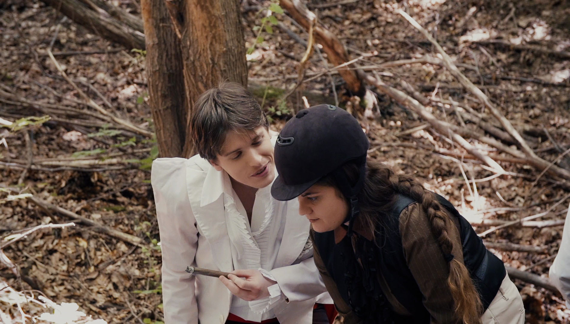 A frame from the movie Erikas Jewel