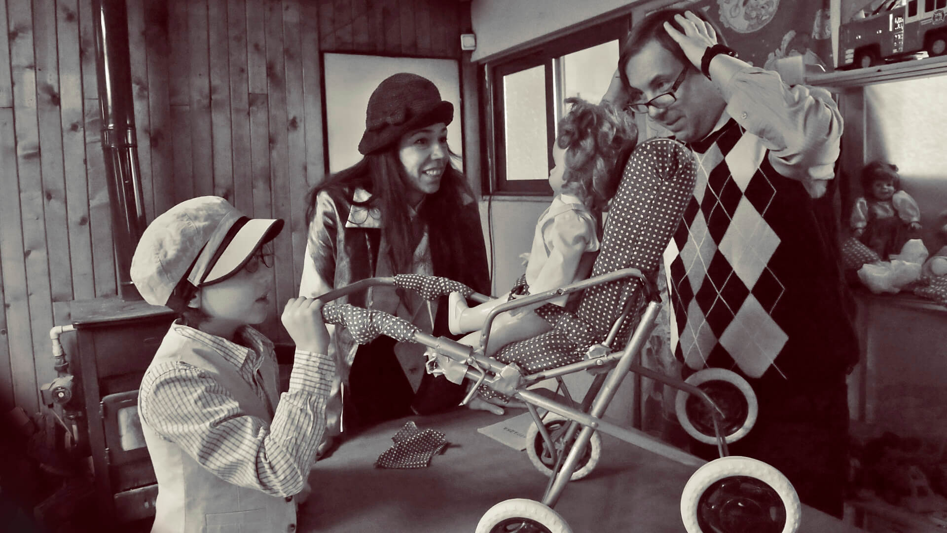 A frame from the movie No Perfect Memories